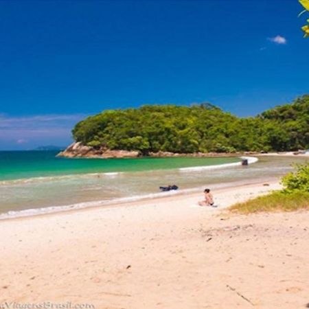 Apartamento Ubatuba: Praia Grande Beachfront Retreat Exterior photo